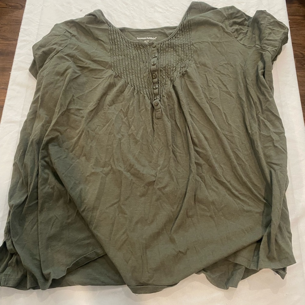 Woman within green tshirt